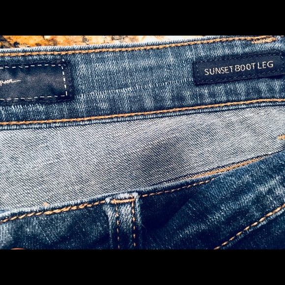 Jessica Simpson Sunset Boot Leg jeans 👖 sz 27 R - Picture 6 of 8